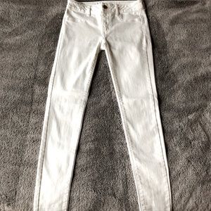 American Eagle White Super Stretch White Jeans